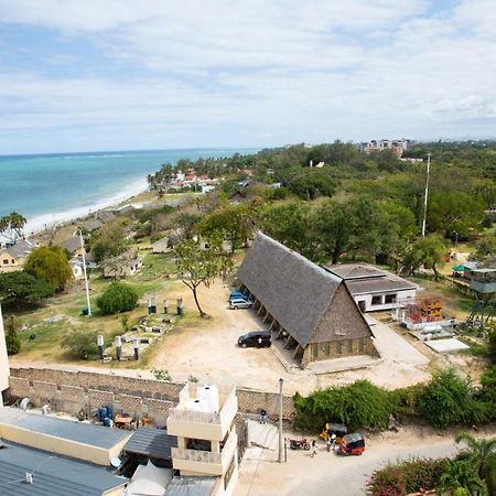 Beach Front Studio Apartment Nyali Beach Extérieur photo