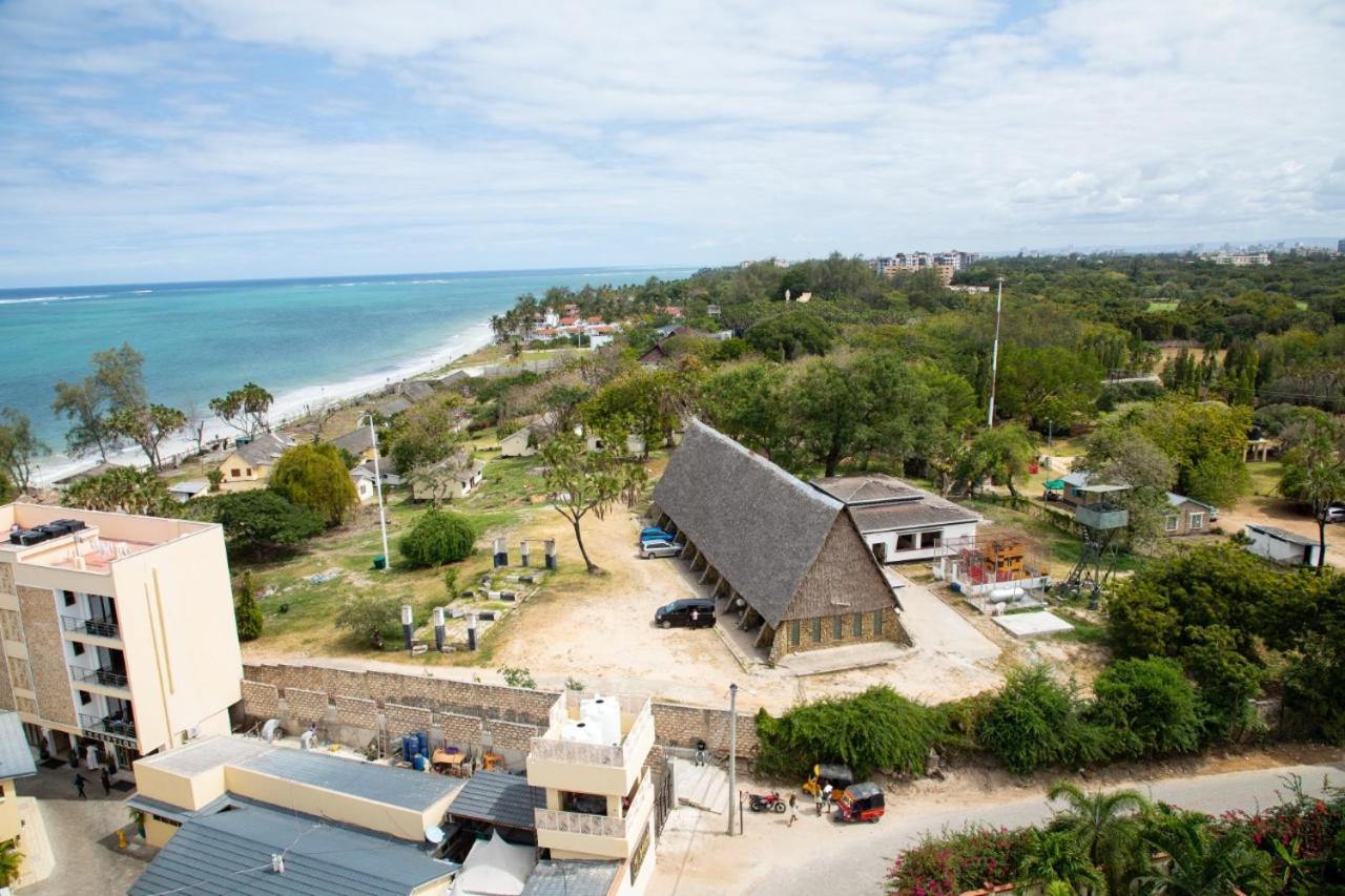 Beach Front Studio Apartment Nyali Beach Extérieur photo